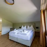 Szálloda Restaurant La Siala 3*